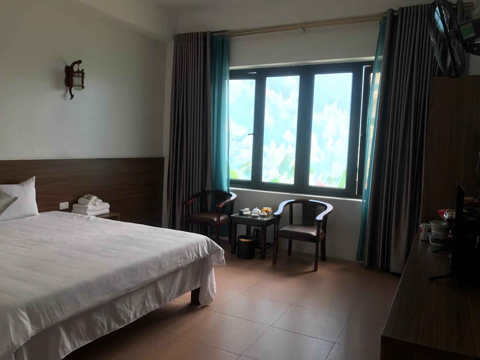 Anh Anh Hotel Bac Ha  Exteriör bild