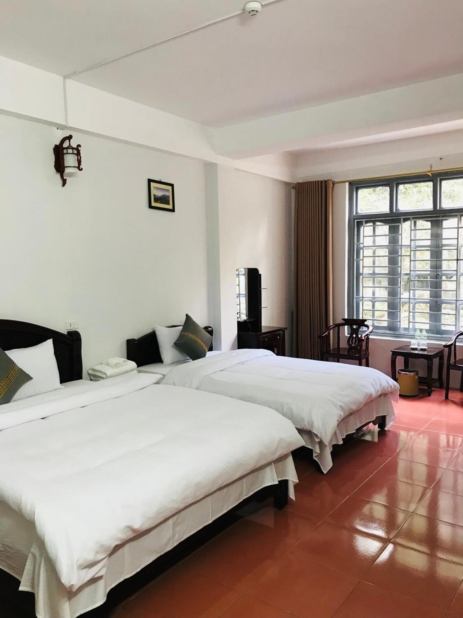 Anh Anh Hotel Bac Ha  Exteriör bild