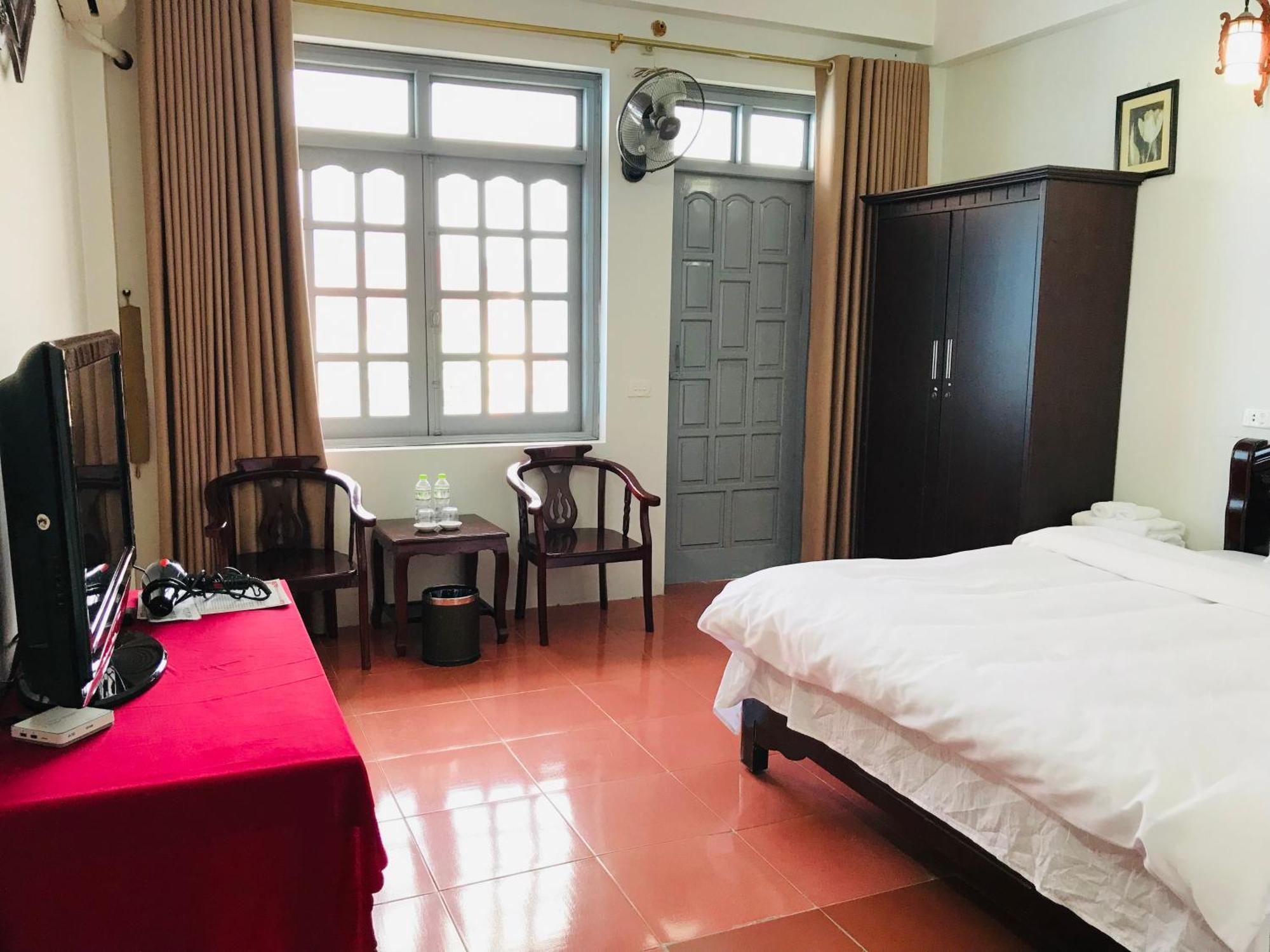 Anh Anh Hotel Bac Ha  Exteriör bild