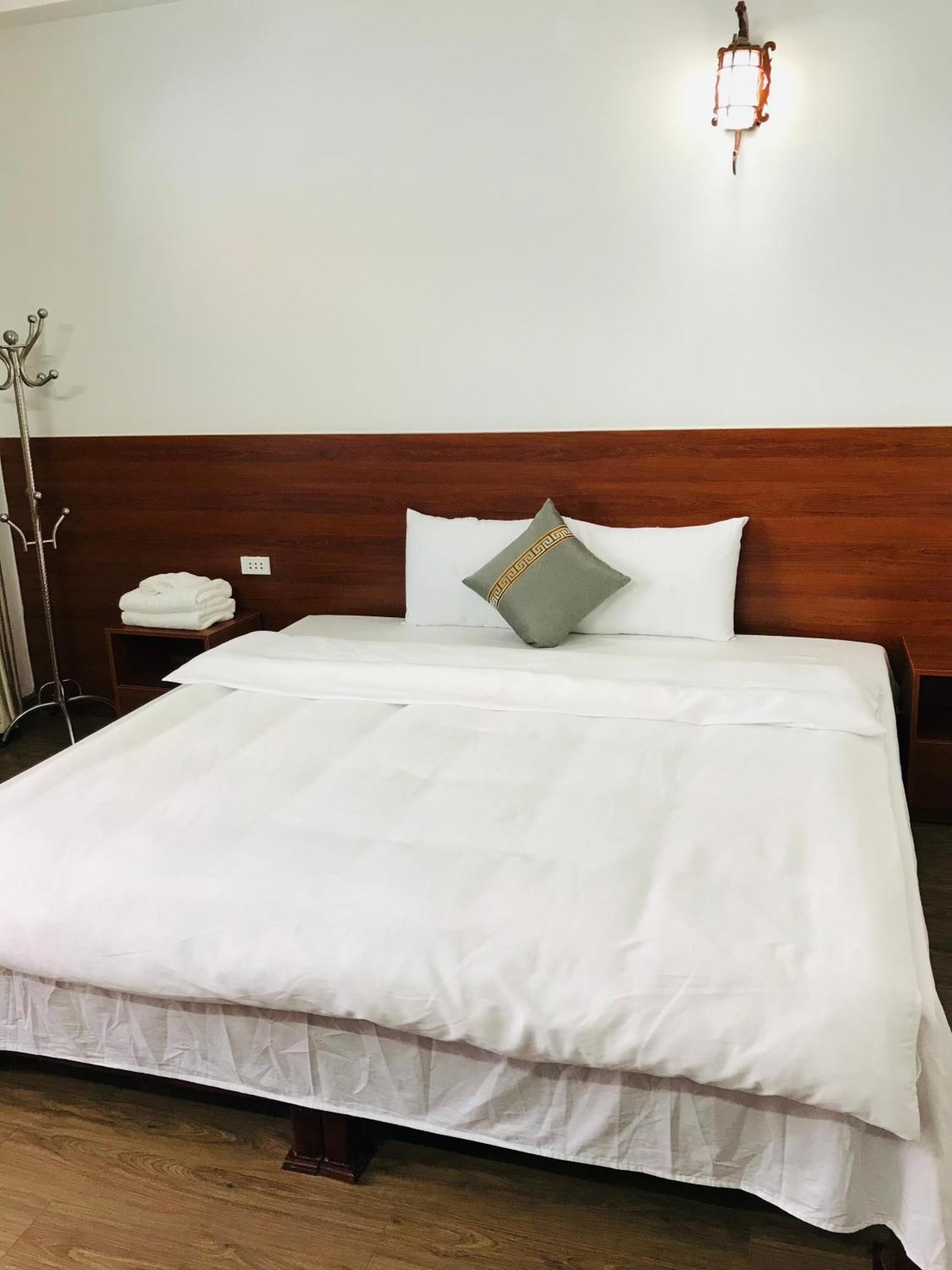 Anh Anh Hotel Bac Ha  Exteriör bild